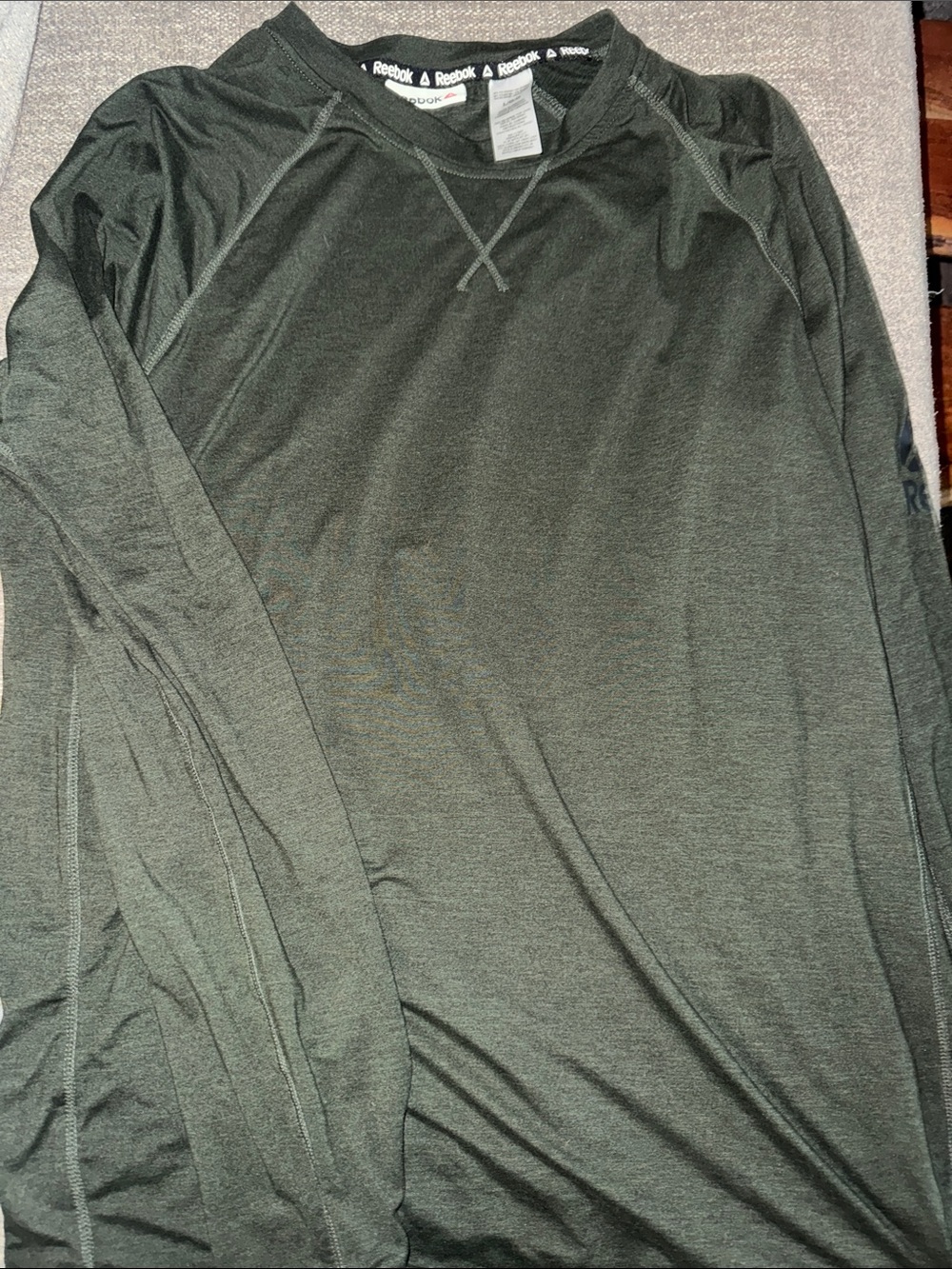 Reebok Men's Long Sleeve Crew Neck Shirt
